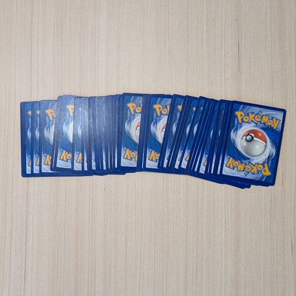 42 Pokemon TCG Trading Cards - Trainer Fire Water Psychic Dark Electric Fighting - Picture 2 of 7